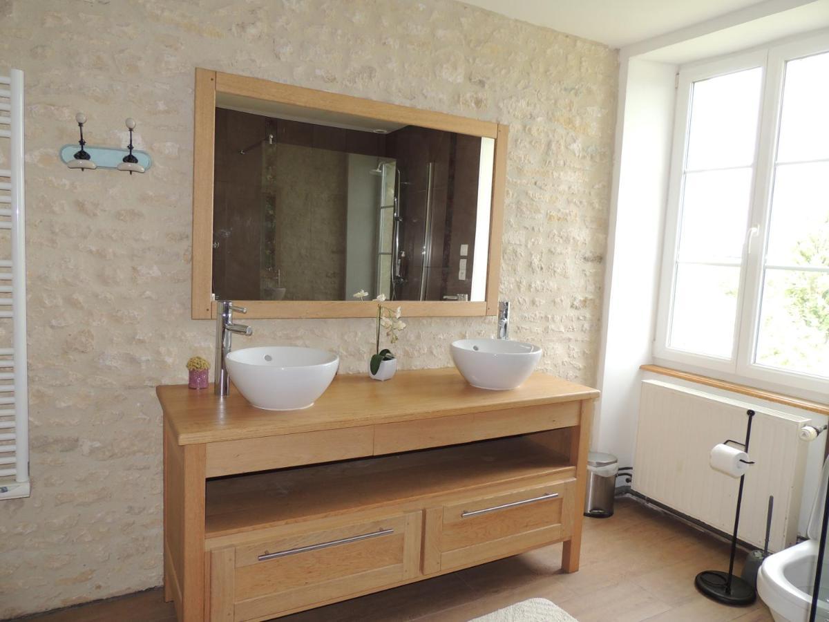 Bed and Breakfast La Ferme Du Bourg Eraines Exterior foto